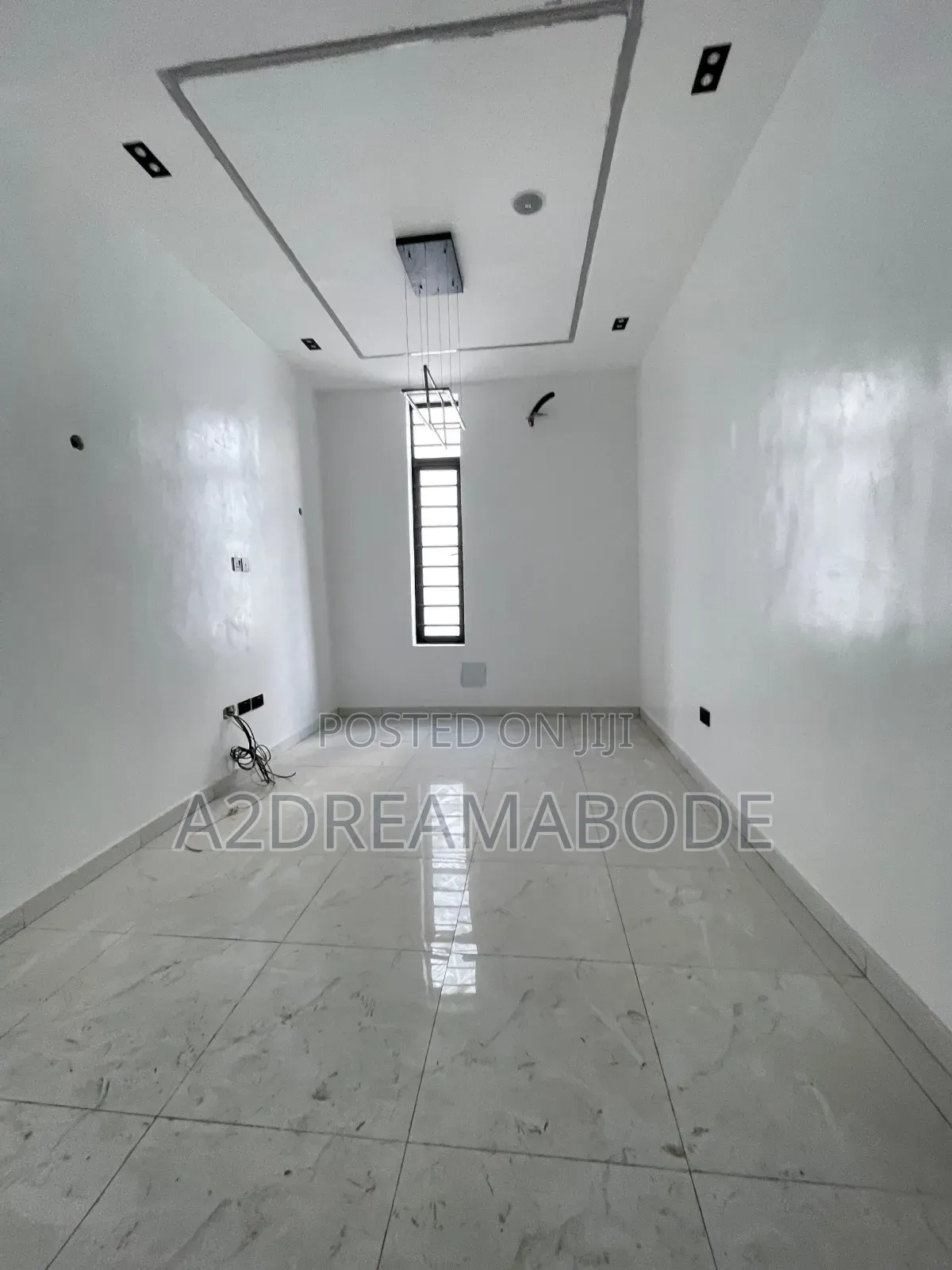 4bdrm Duplex in Chevron for sale