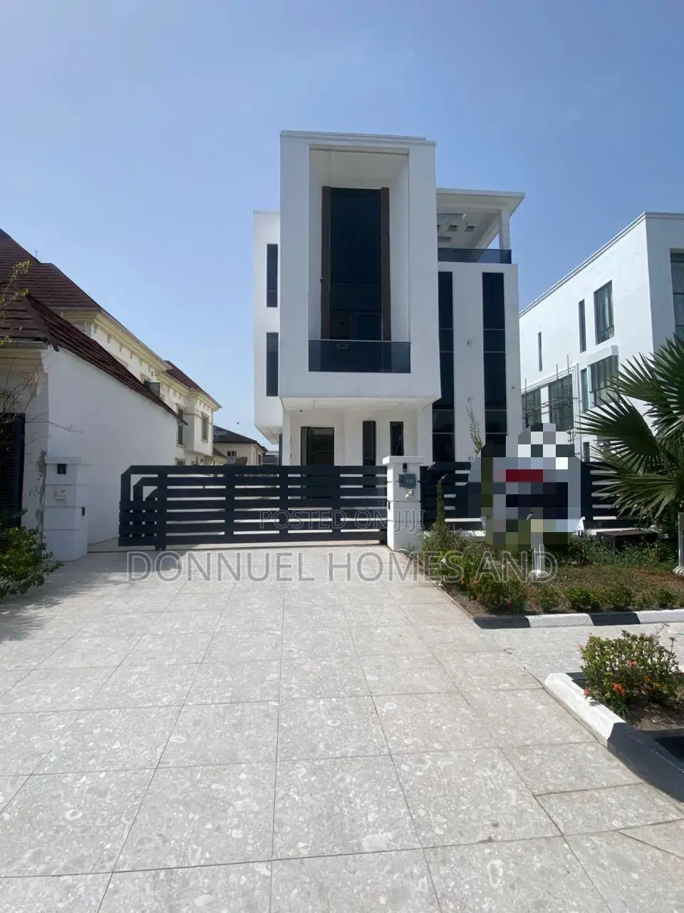 5bdrm Duplex in Osapa london for sale