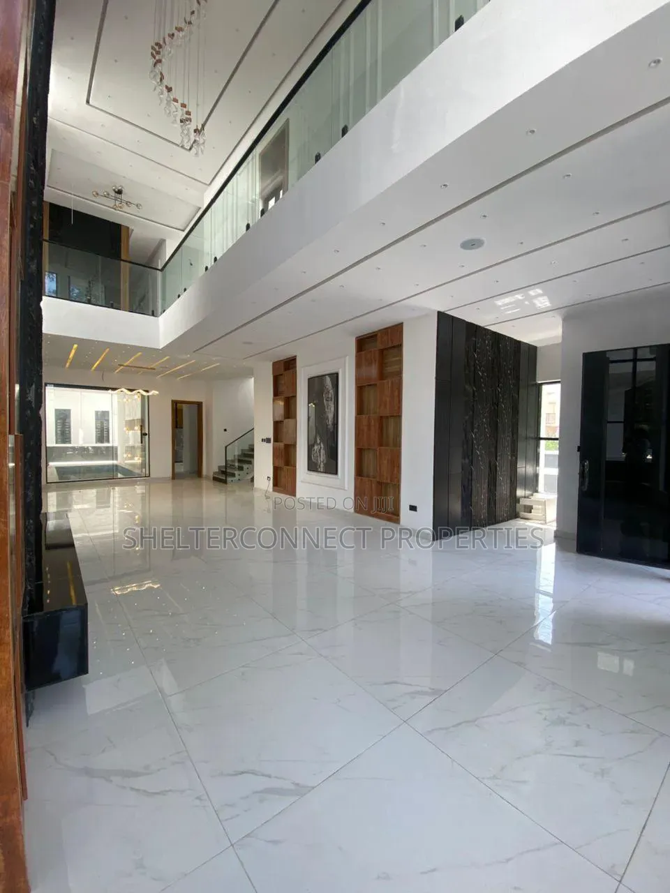 5bdrm Duplex in Ikota for sale
