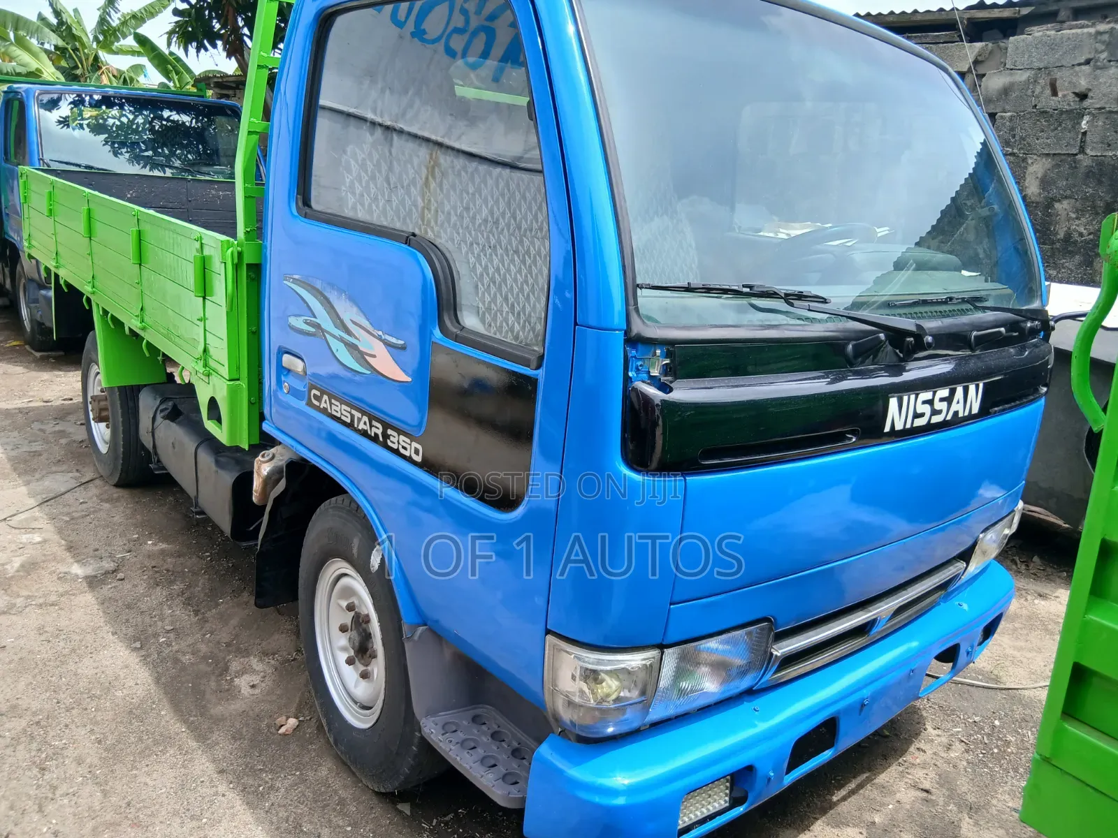 1996 Nissa Cabstar 350