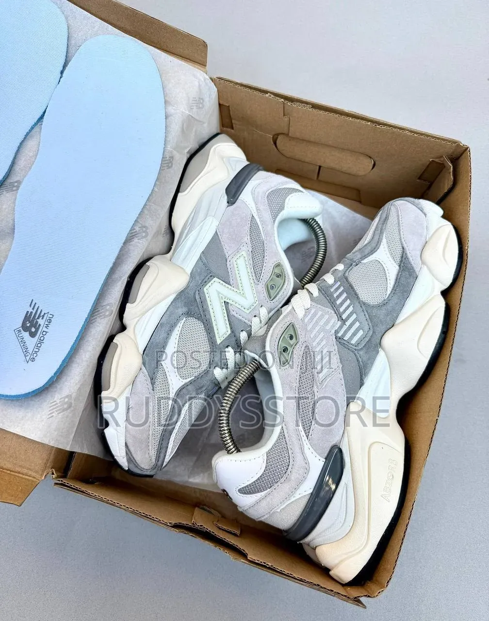Ice Drift Chunky Trainers / Buy One Get a Free Sock