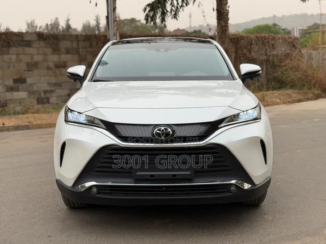 Toyota Venza XLE AWD 2023 White