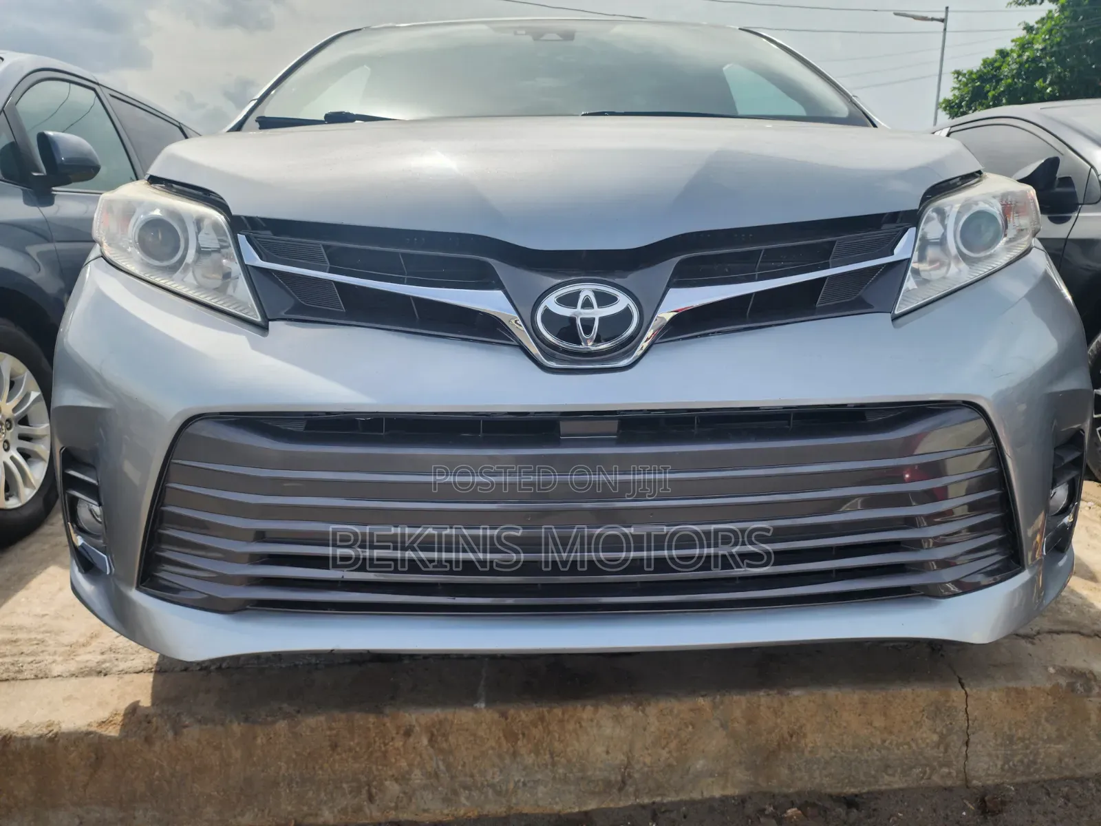 Toyota Sienna 2017 Gray