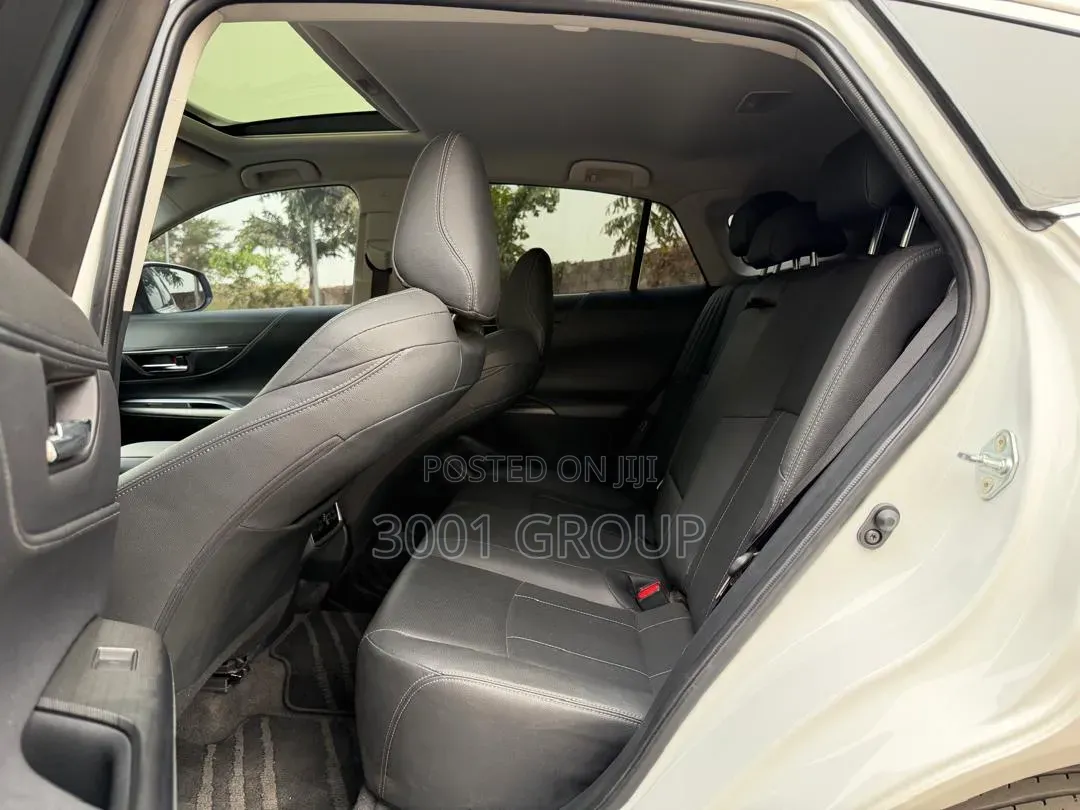 Toyota Venza XLE AWD 2023 White