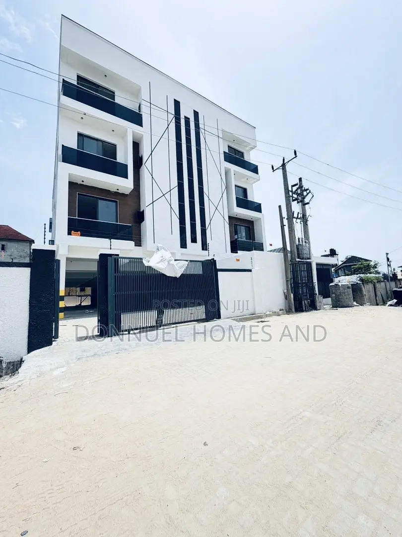 1bdrm Apartment in Lekki Expressway for sale