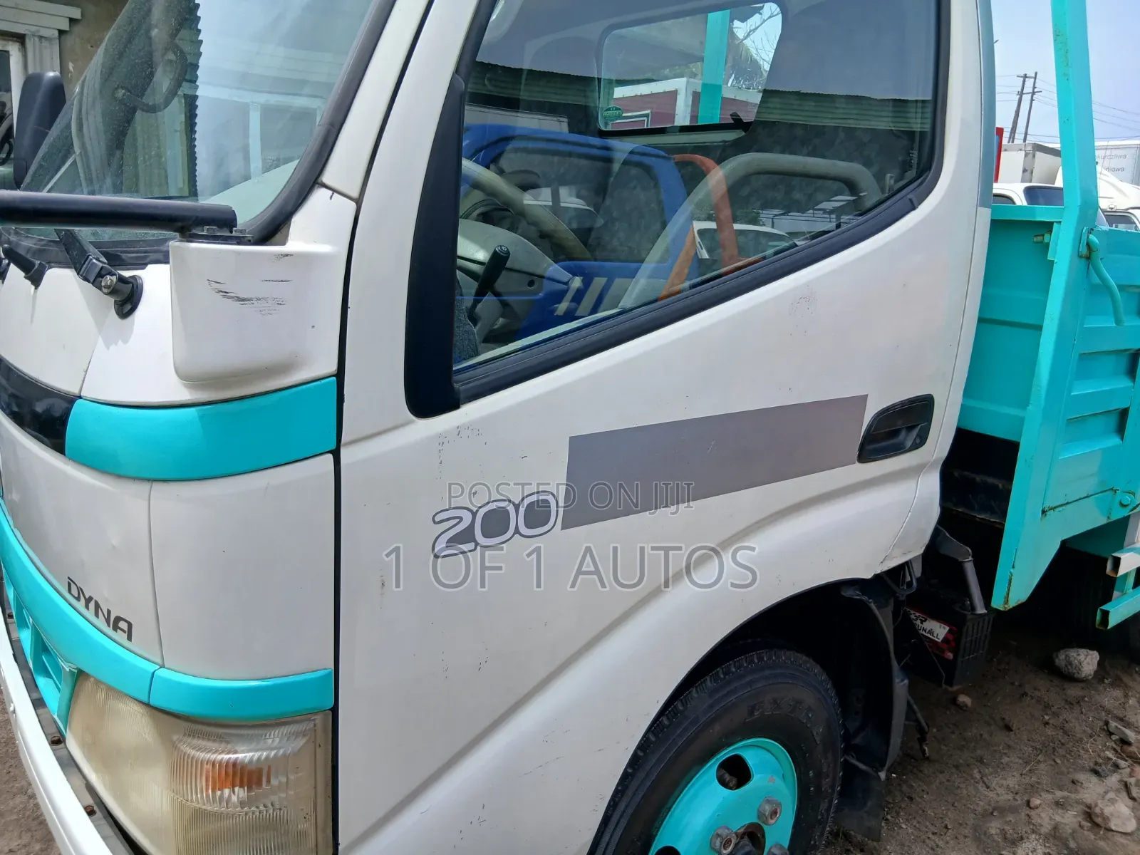 Toyota Dyna 200 2005 White