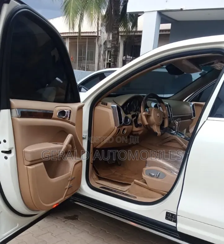 Porsche Cayenne S 2010 White