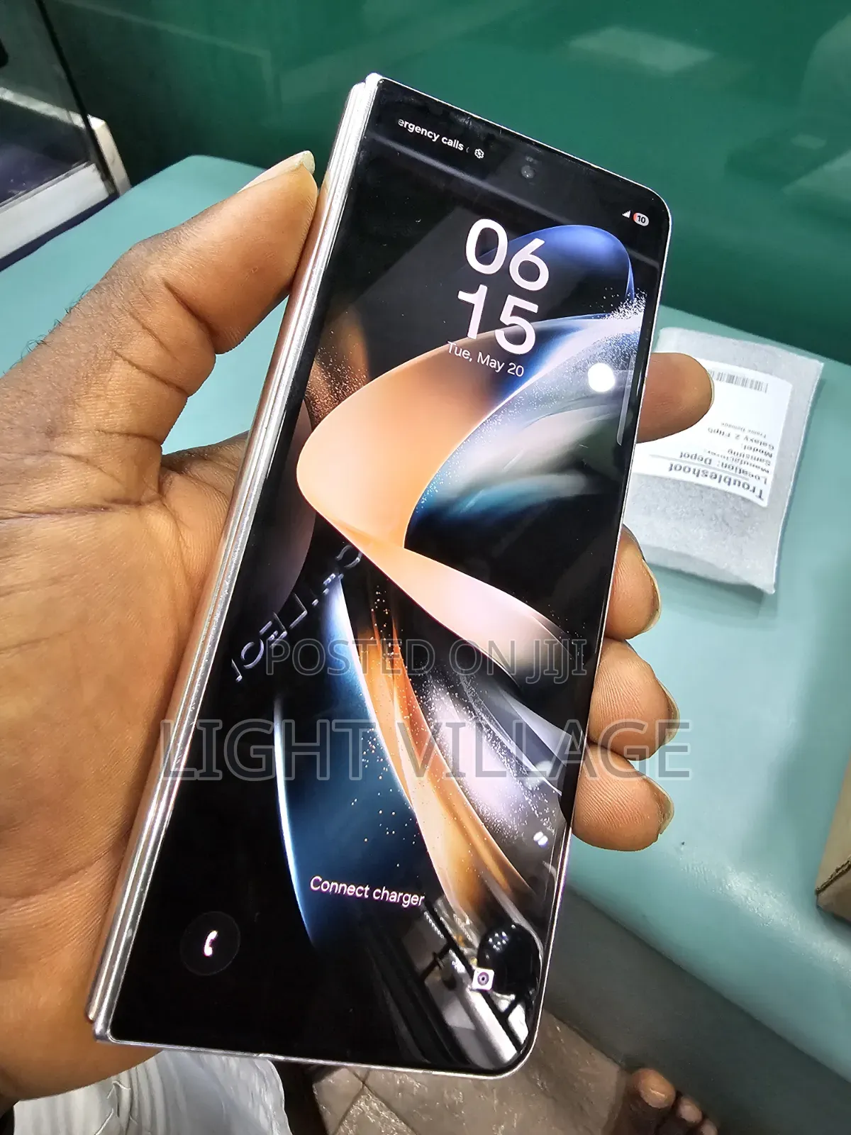 Samsung Galaxy Z Fold4 1 TB Gold