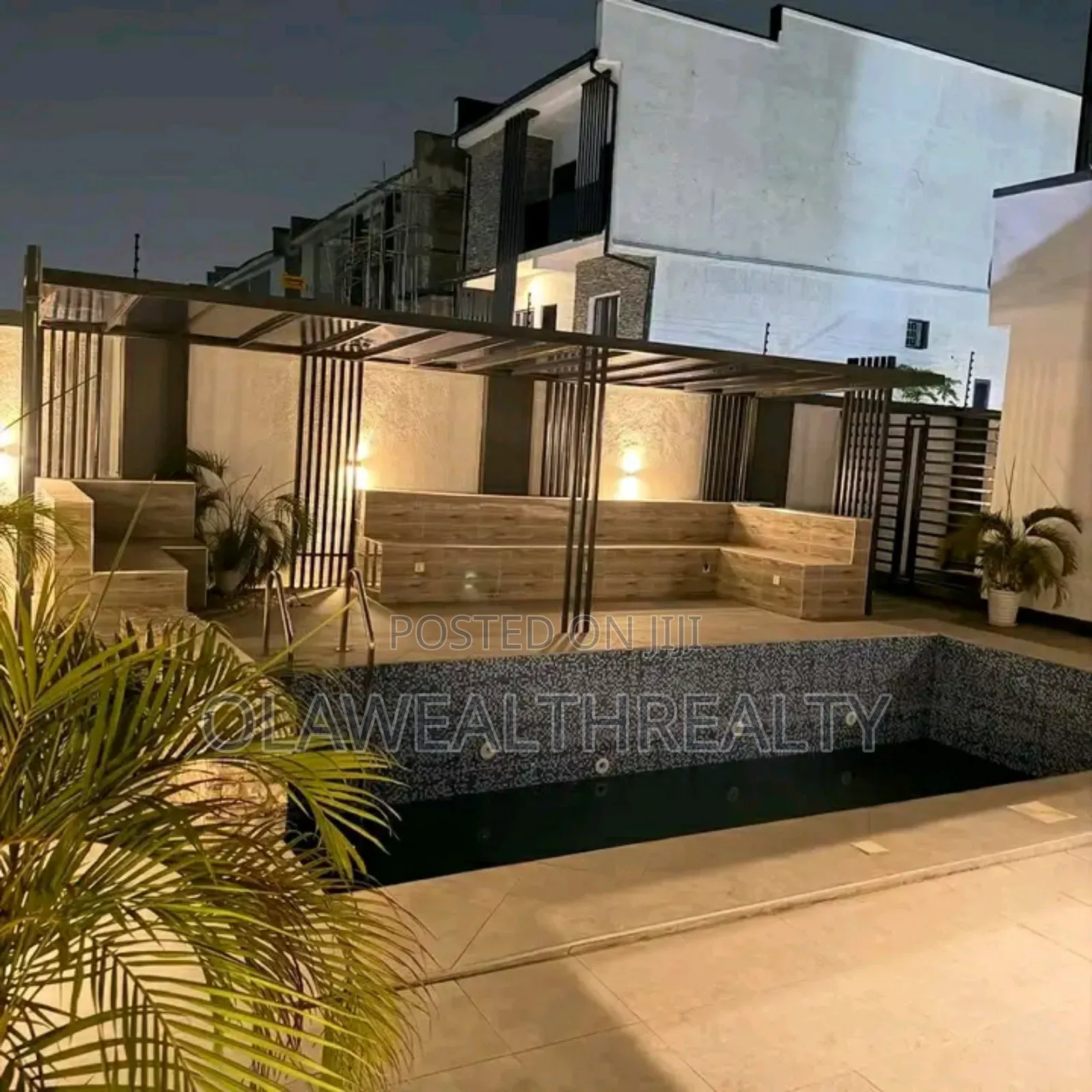 5bdrm Duplex in Guzape District for sale
