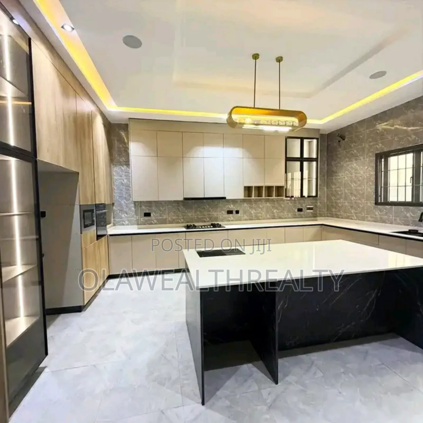 5bdrm Duplex in Guzape District for sale