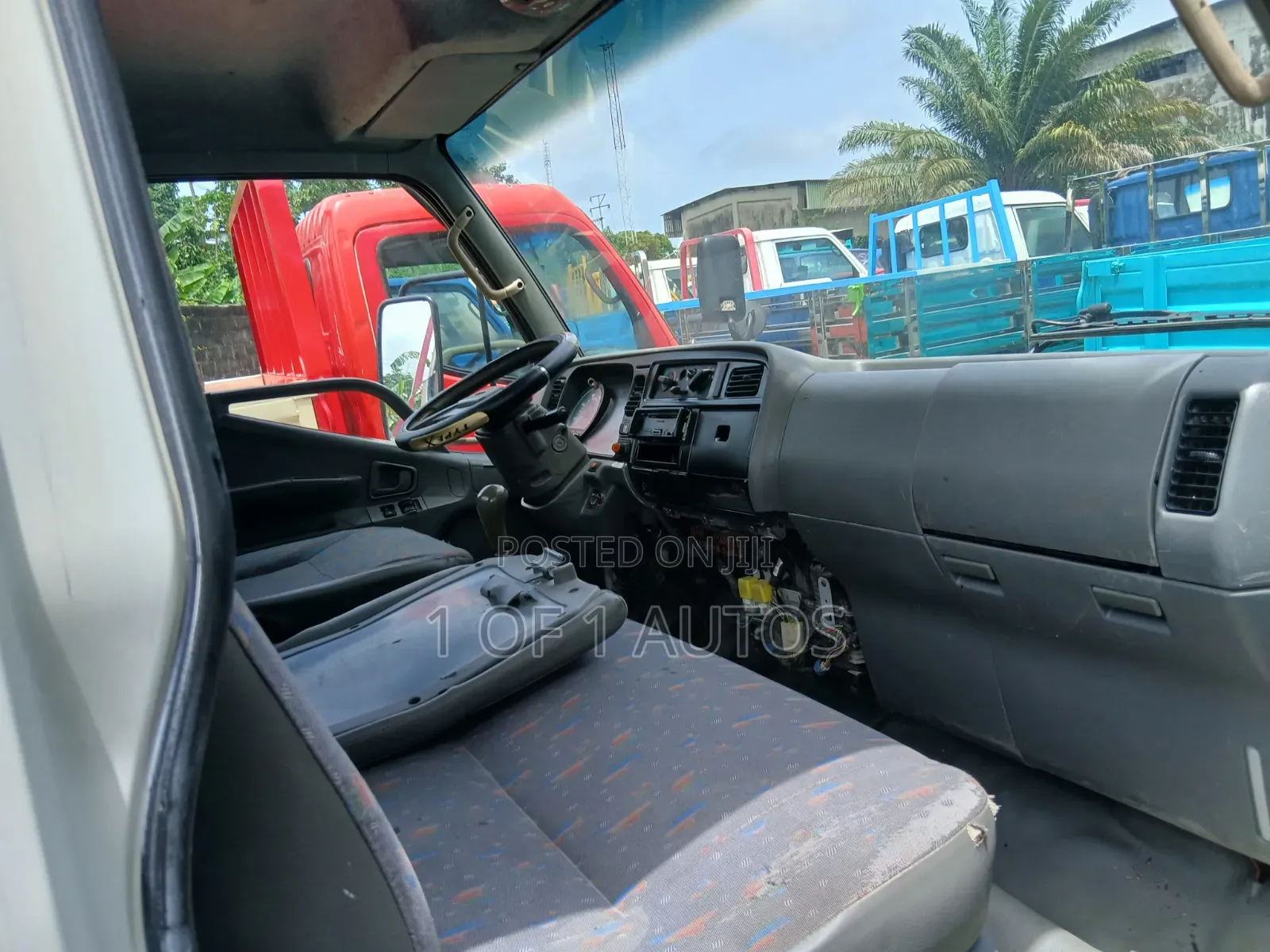 2000 Mistubishi Truck