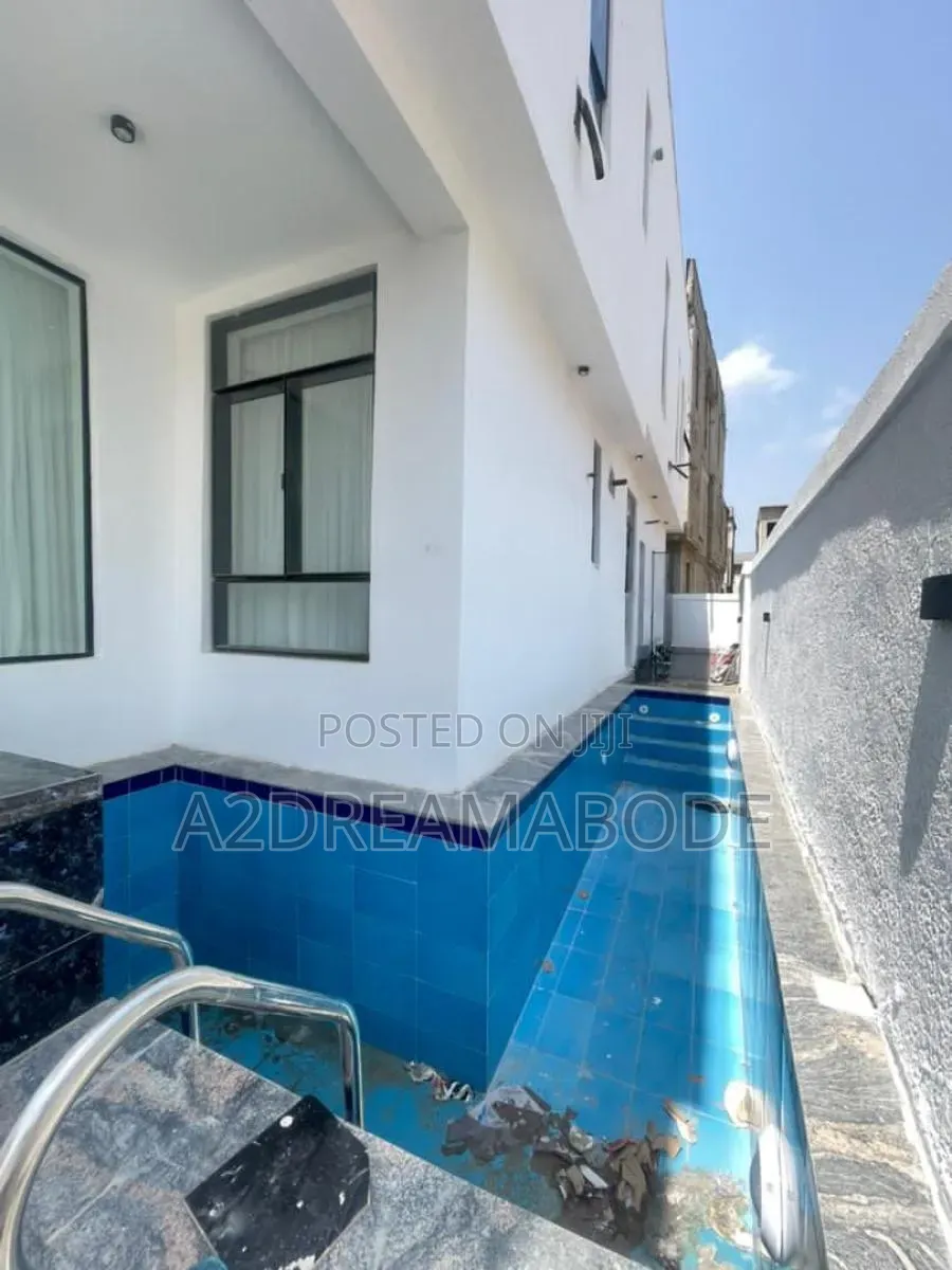 4bdrm Duplex in Ikota Gra for sale