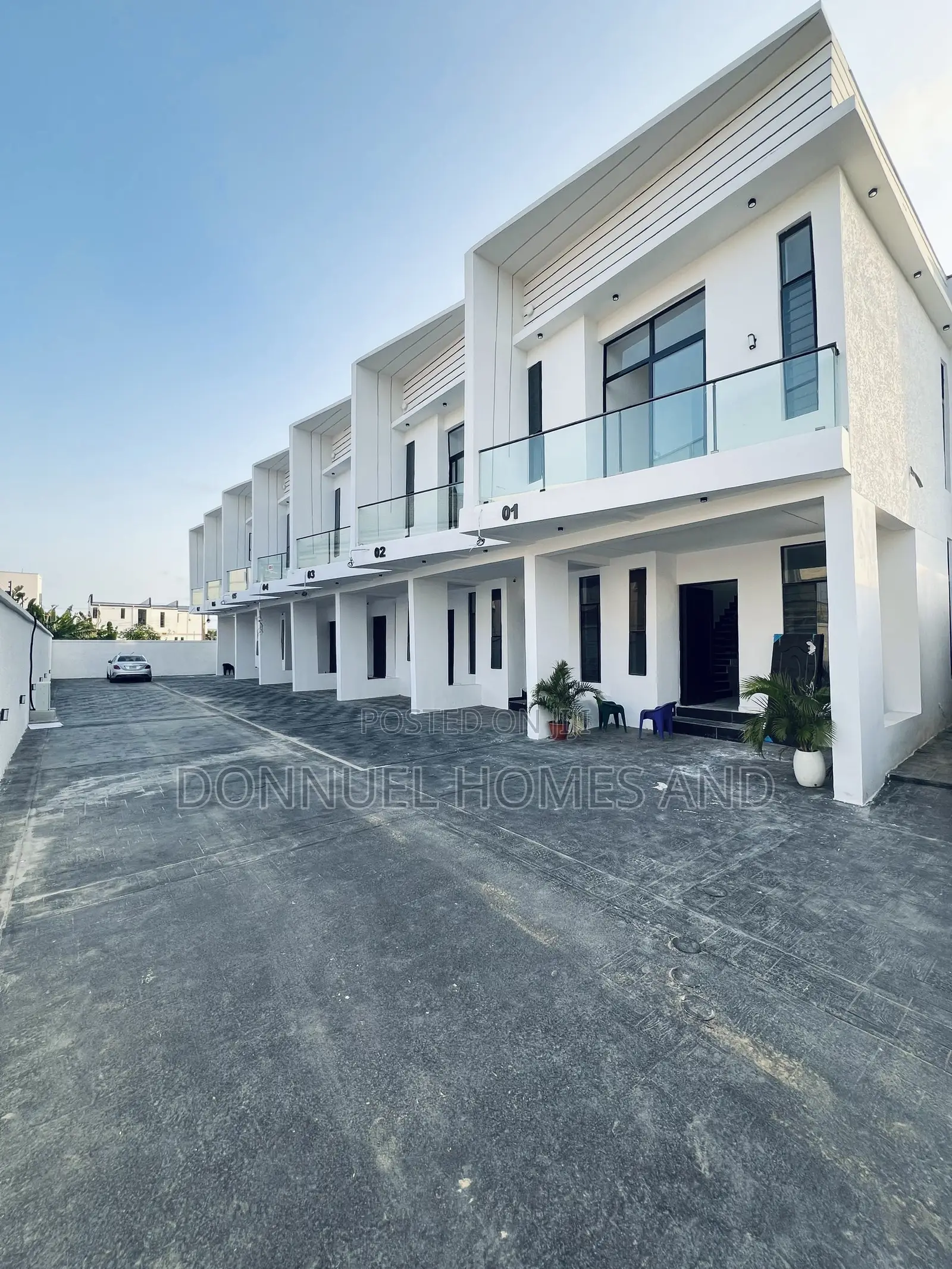 4bdrm Townhouse/Terrace in Lekki Expressway for sale