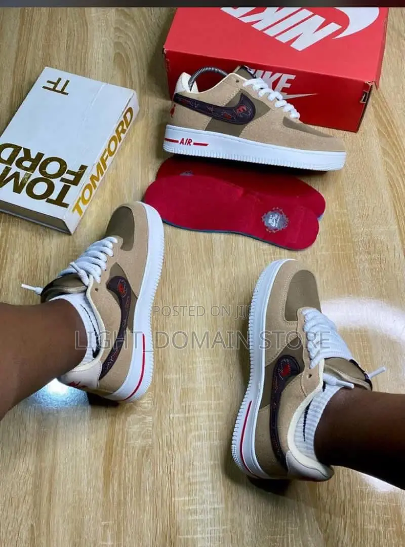 High Quality Nike Air Force Sneakers ( FREE DELIVERY)