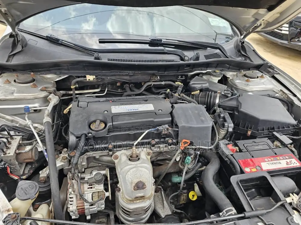 Honda Accord Sport 4dr Sedan (2.4L 4cyl 6M) 2014 Silver
