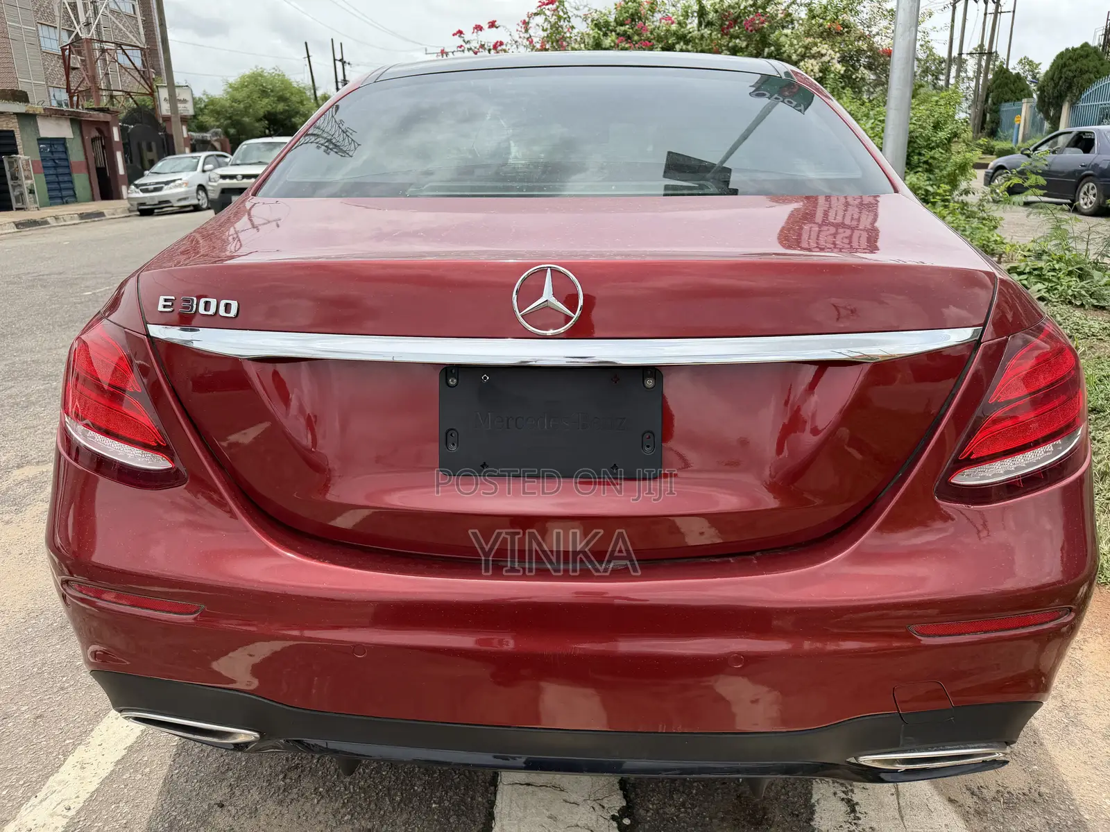 Mercedes-Benz E300 2019 Burgundy