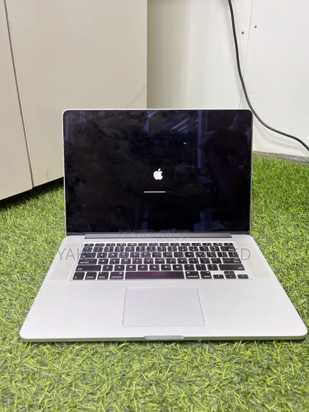 Laptop Apple MacBook Pro 2015 16GB Intel Core i7 SSD 512GB