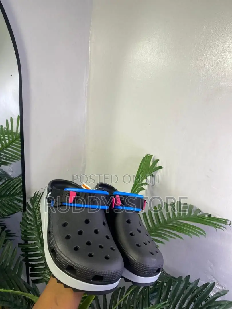 Crocs Classic Hiker Clogs – Rugged Comfort With Outdoor-Inspired Style