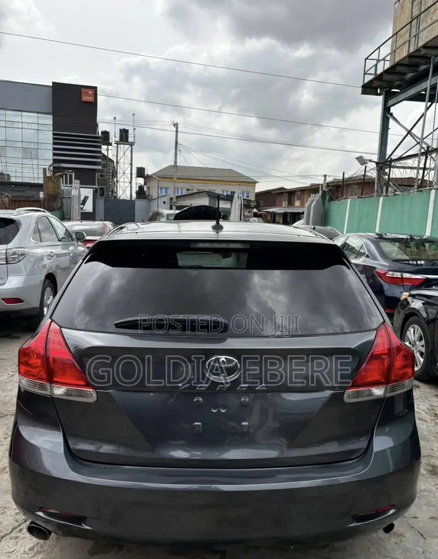 Toyota Venza 2011 Gray