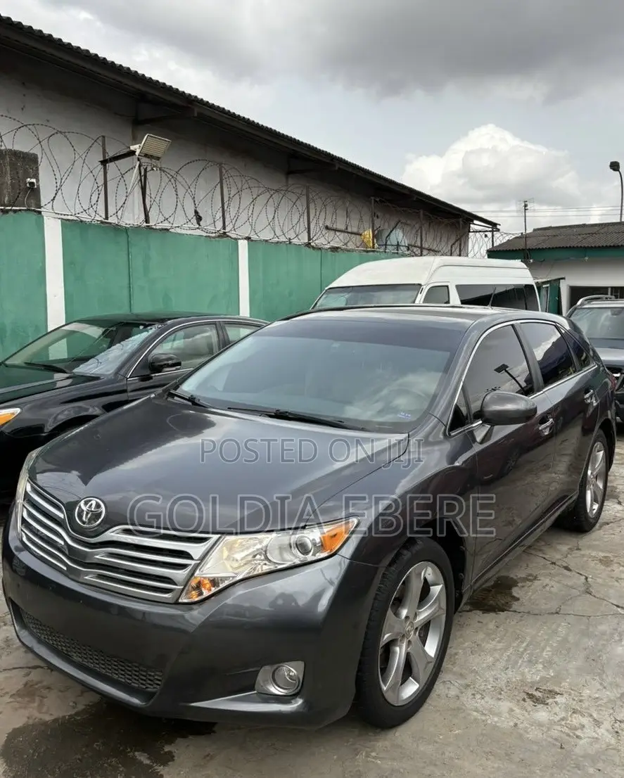 Toyota Venza 2011 Gray