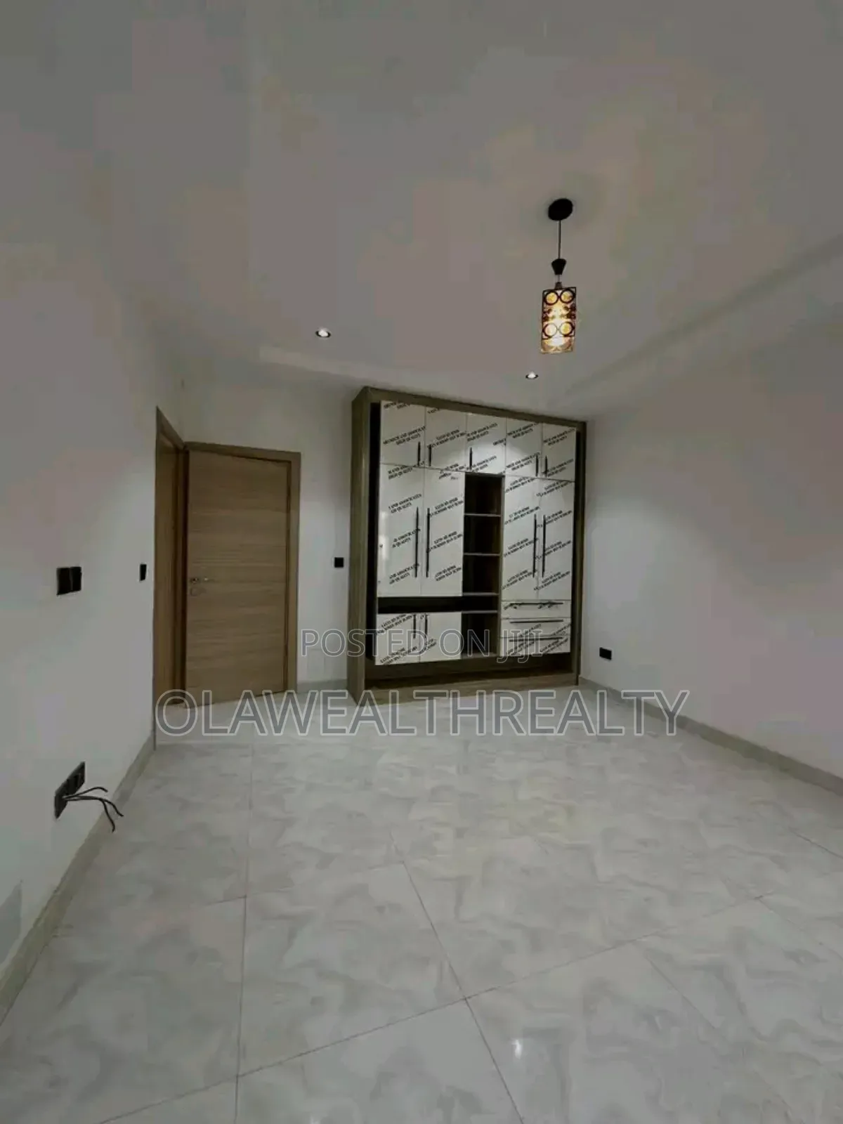 4bdrm Duplex in Jahi for sale