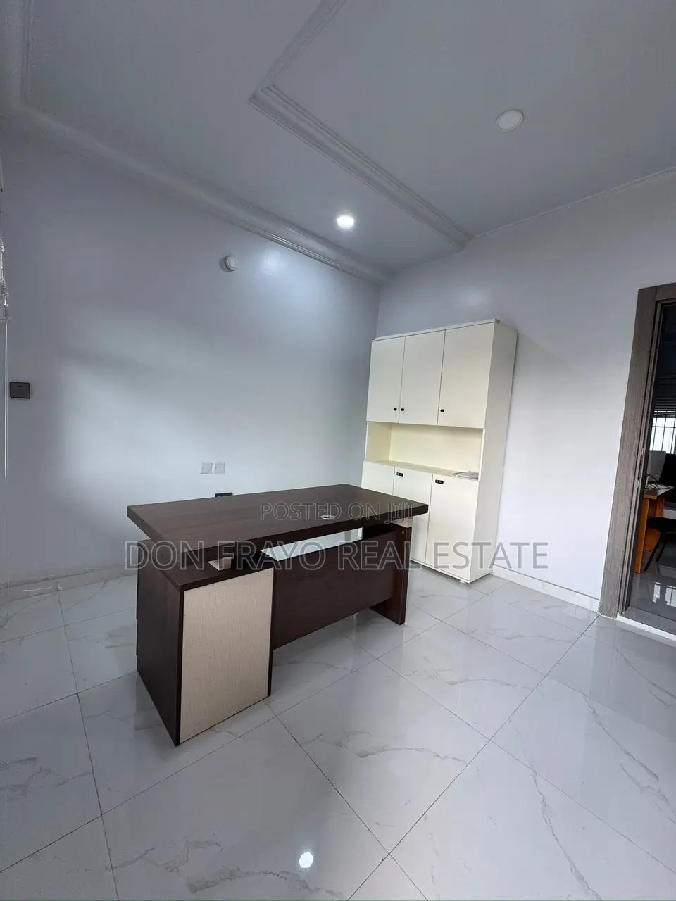 3 Rooms Office Space With Furnitures To Let At New Bodija Ibadan