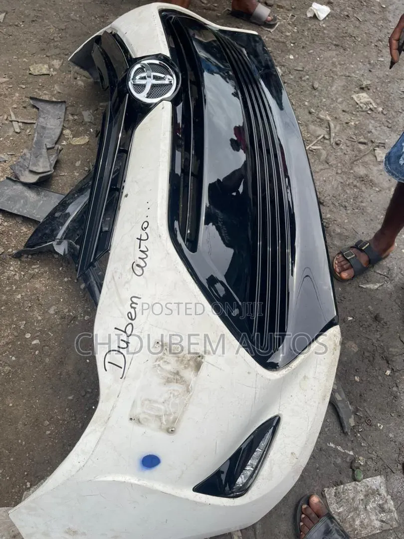 Complete Front Bumper Corolla 2018 Le