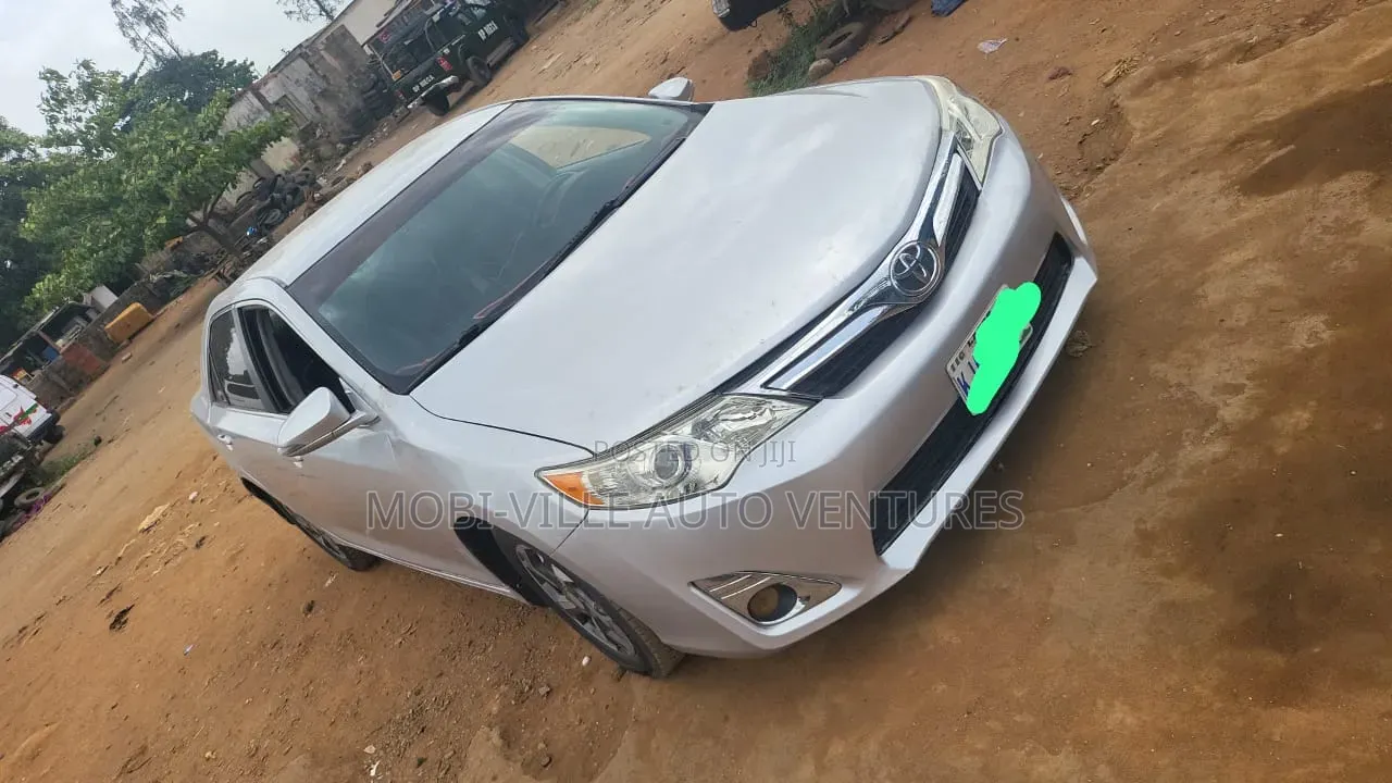 Toyota Camry 2013 Silver