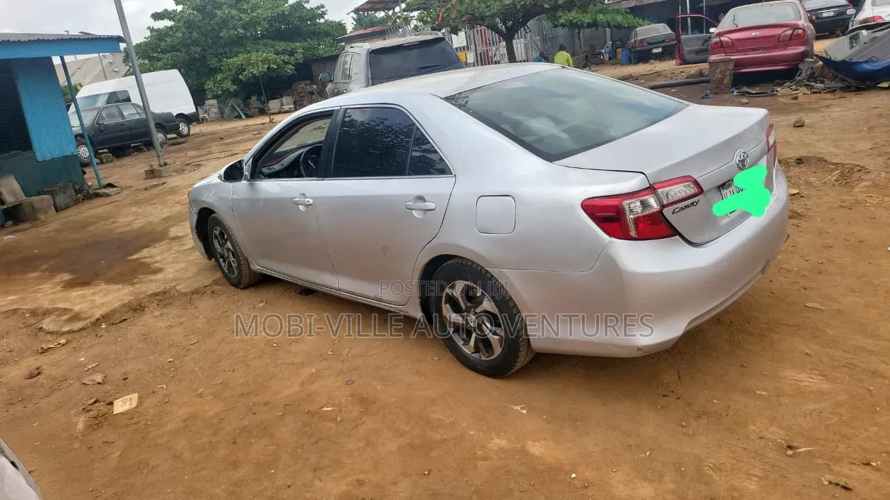 Toyota Camry 2013 Silver
