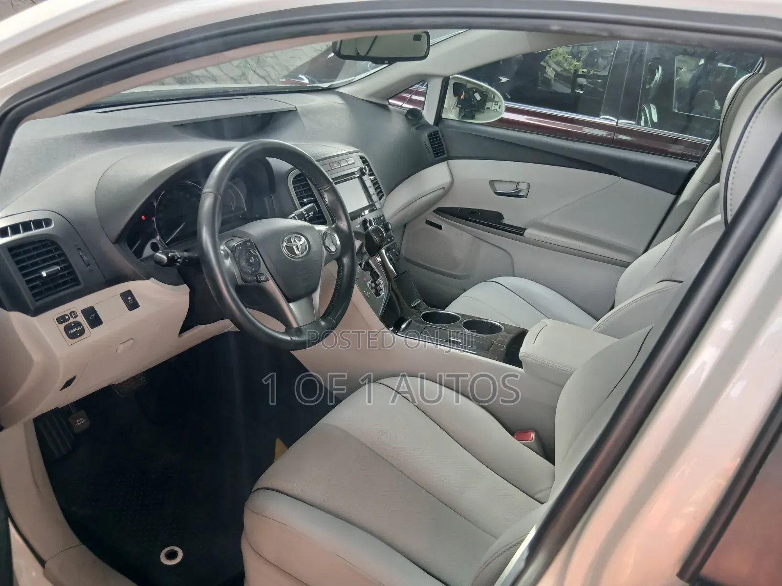Toyota Venza XLE 4dr Wagon AWD (2.7L 4cyl 6A) 2015 White