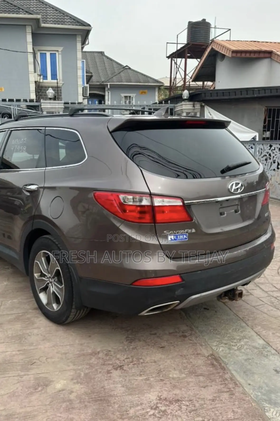 Hyundai Santa Fe Limited w/Saddle Interior 4dr SUV AWD (3.3L 6cyl 6A)
