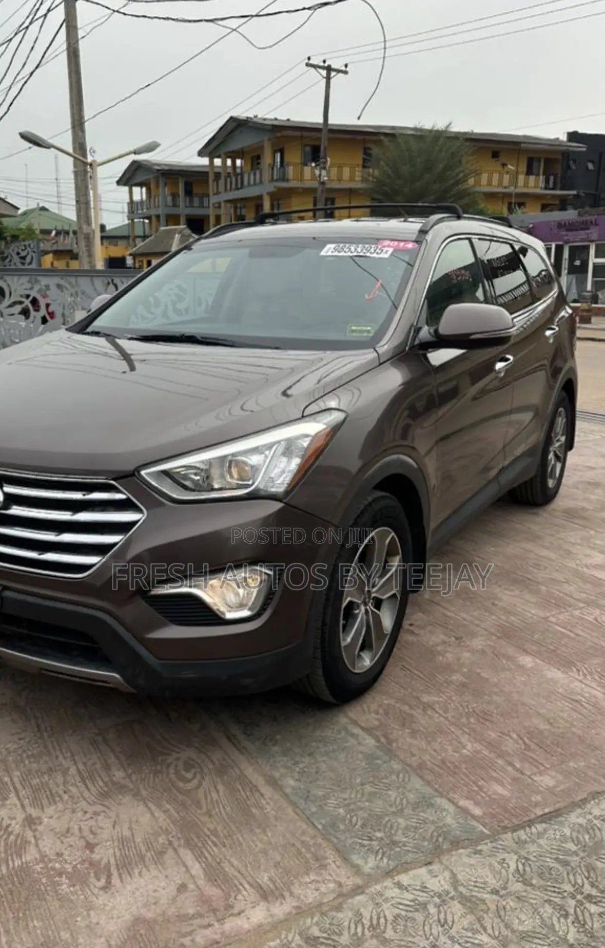 Hyundai Santa Fe Limited w/Saddle Interior 4dr SUV AWD (3.3L 6cyl 6A)