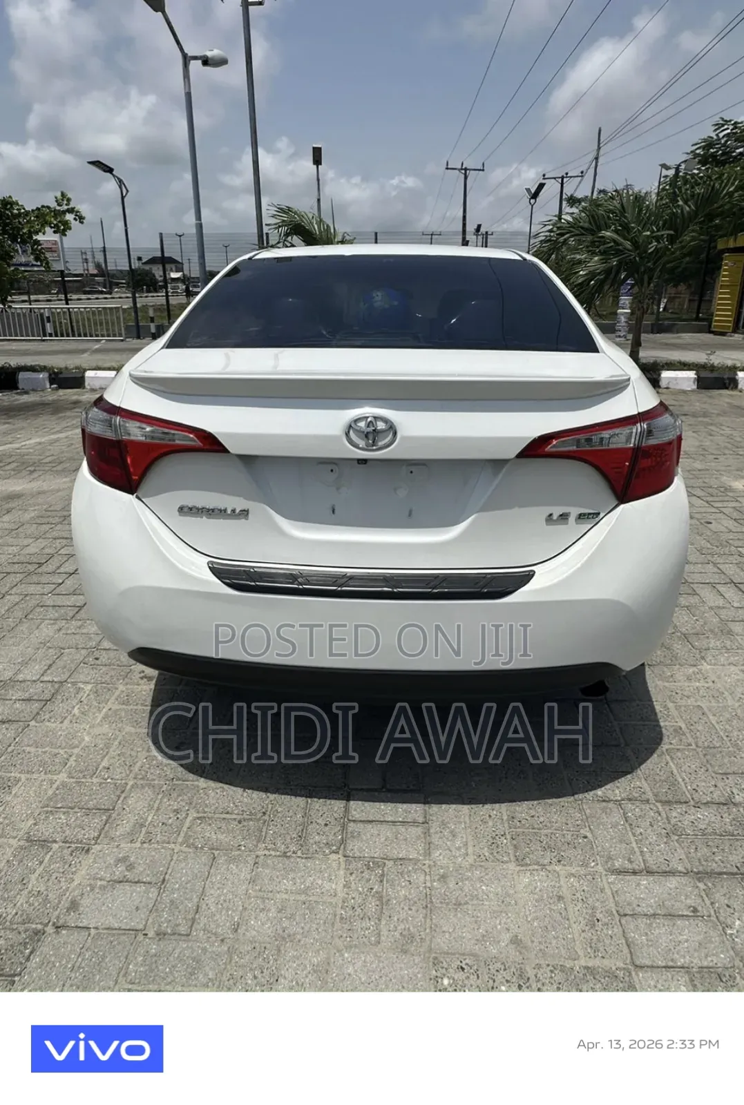 Toyota Corolla LE Premium 4dr Sedan (1.8L 4cyl CVT) 2014 White