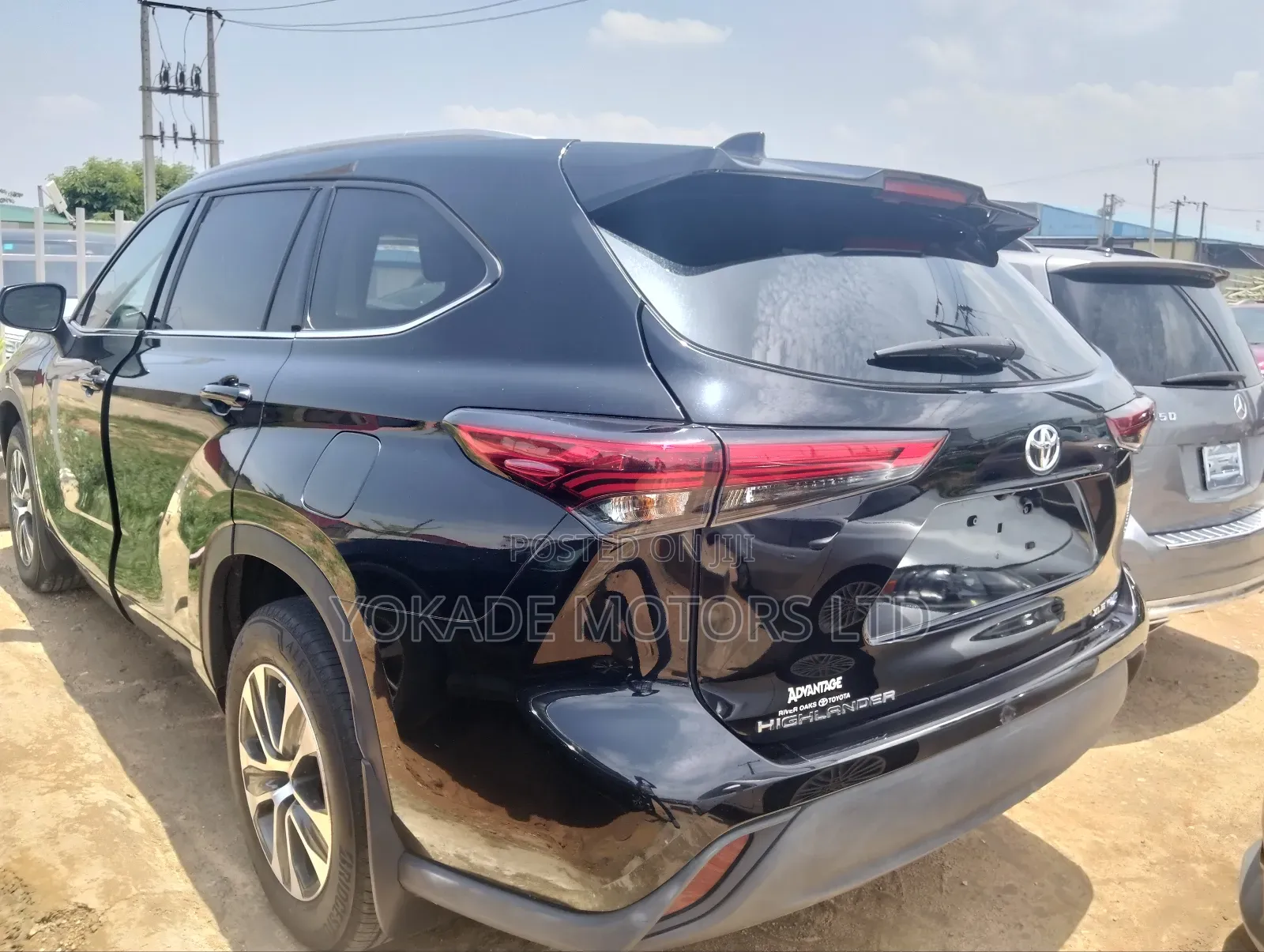 Toyota Highlander XLE 2022 Black