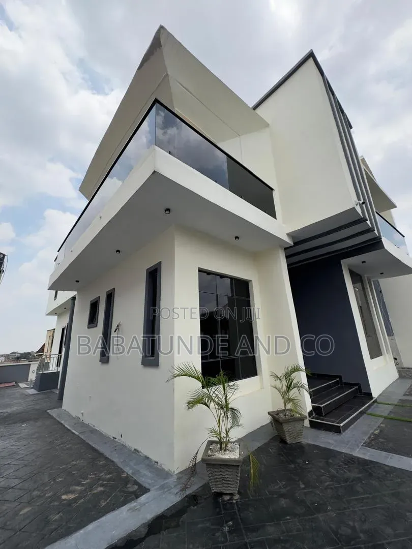 4bdrm Duplex in Calton Gate Estate, Akobo for sale