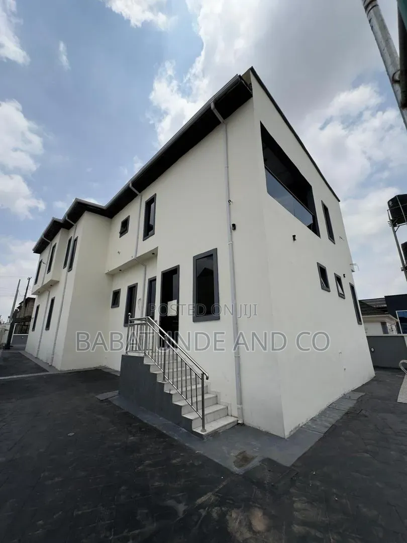 4bdrm Duplex in Calton Gate Estate, Akobo for sale