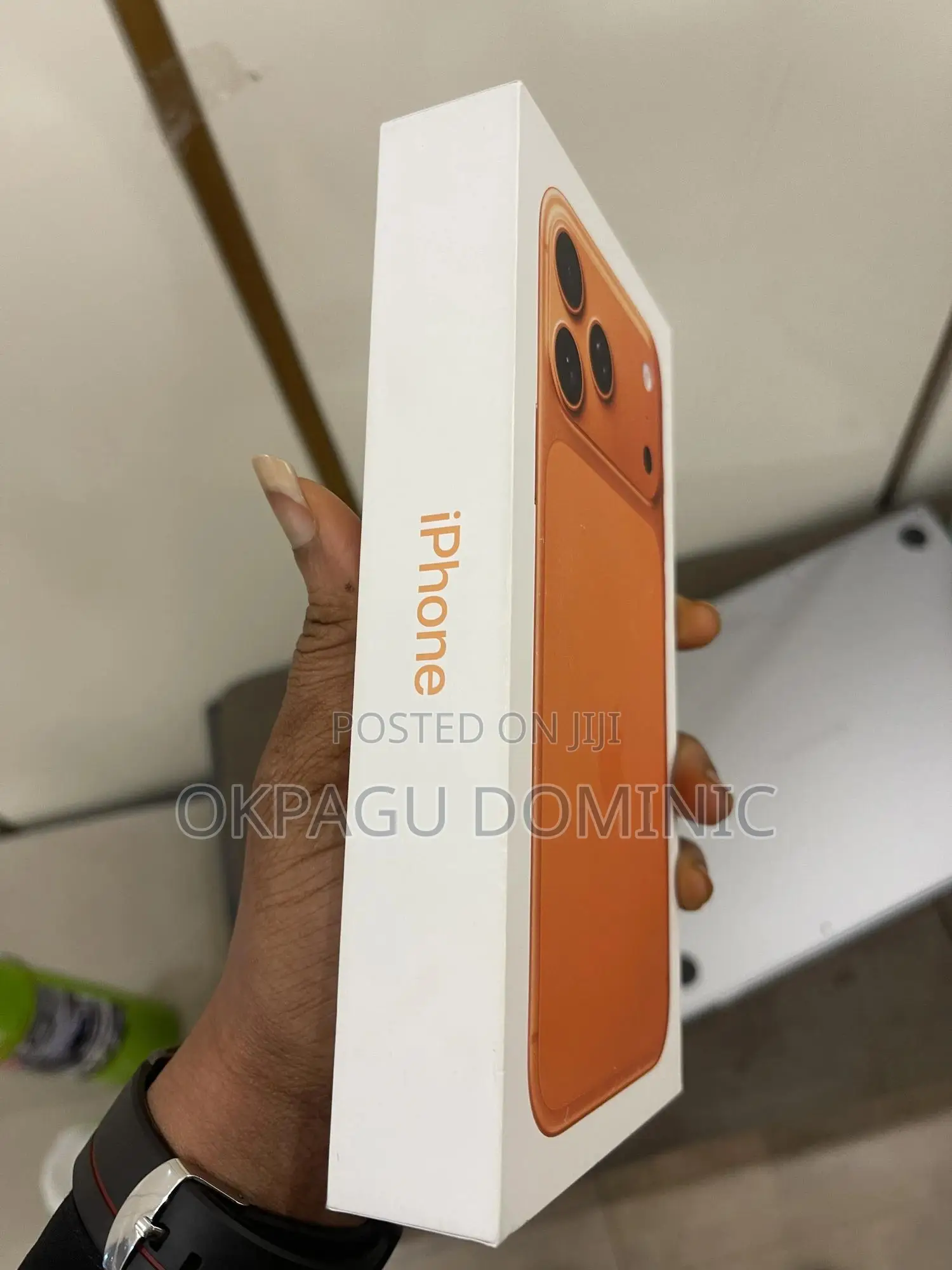 New Apple iPhone 17 Pro Max 256 GB Orange