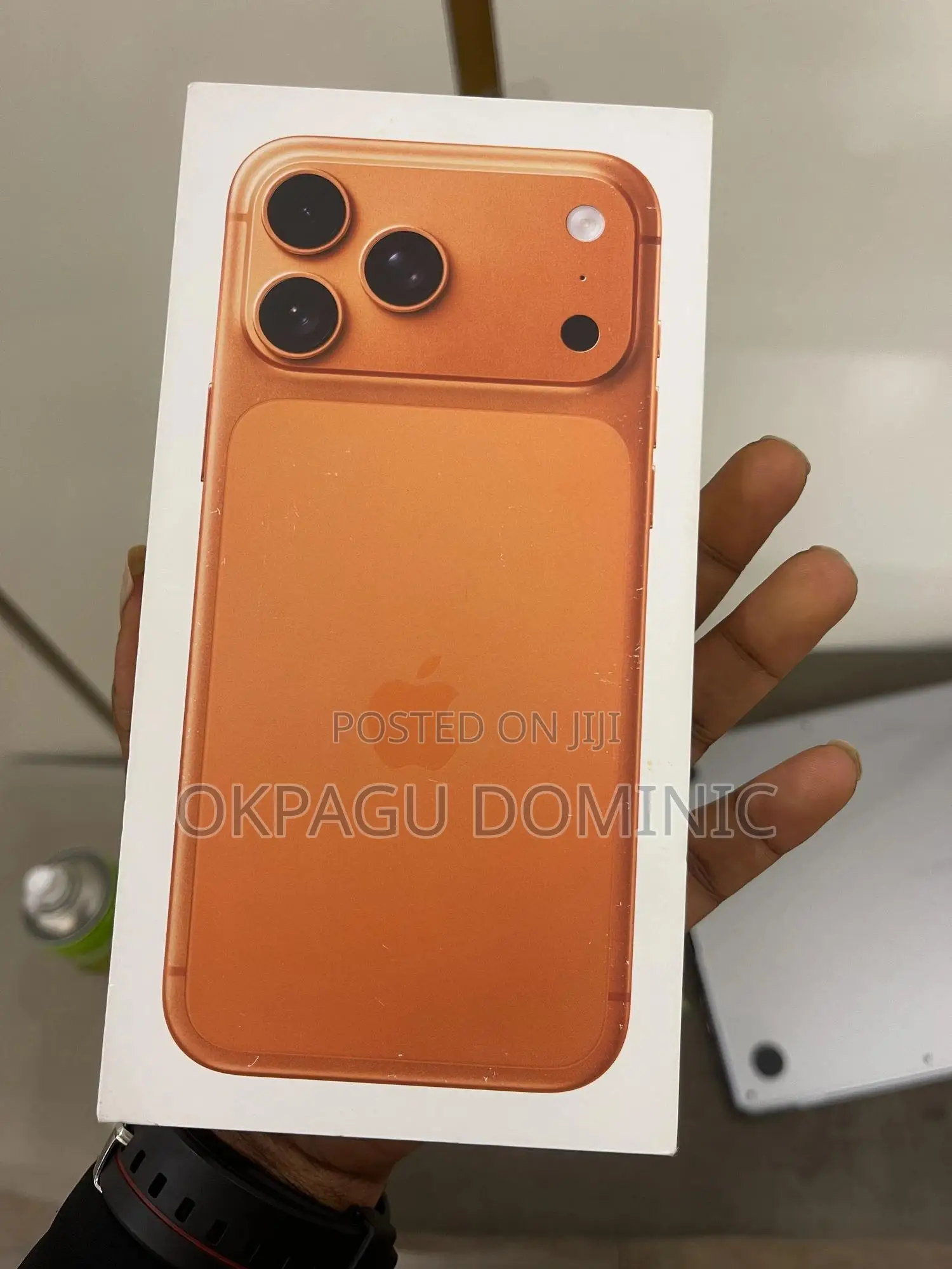 New Apple iPhone 17 Pro Max 256 GB Orange