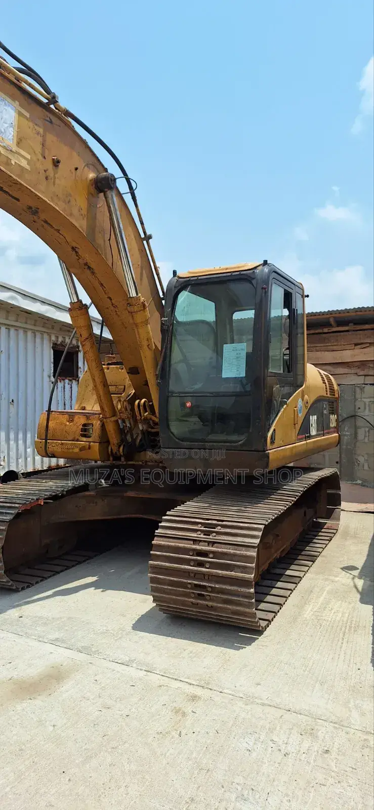 Caterpillar Excavator 320c for Sale. Price 135 Million