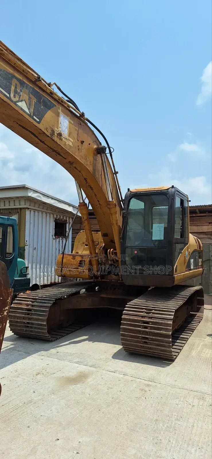 Caterpillar Excavator 320c for Sale. Price 135 Million