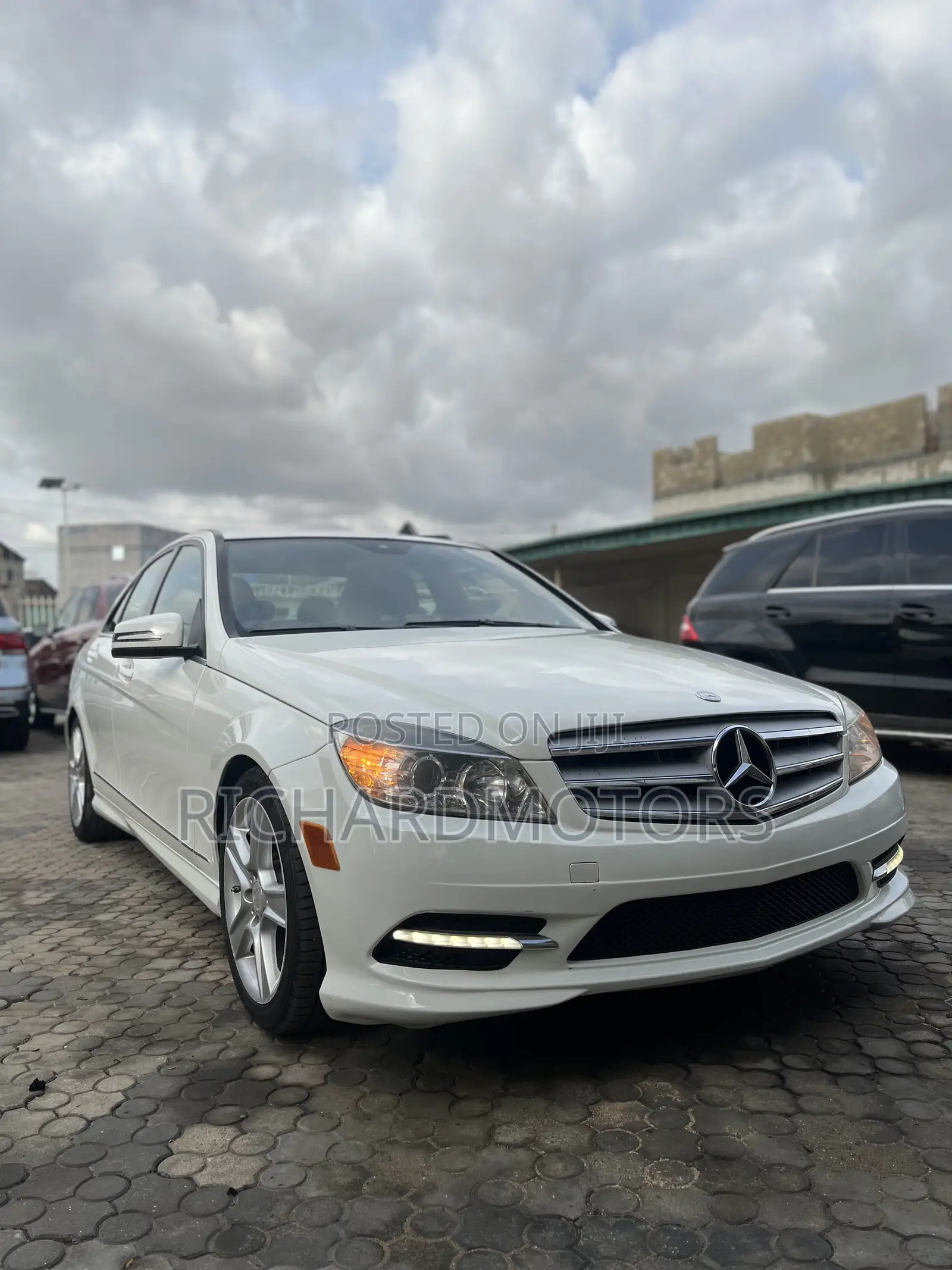 Mercedes-Benz C300 Sport Sedan RWD (3.0L 6cyl 6M) 2011 White
