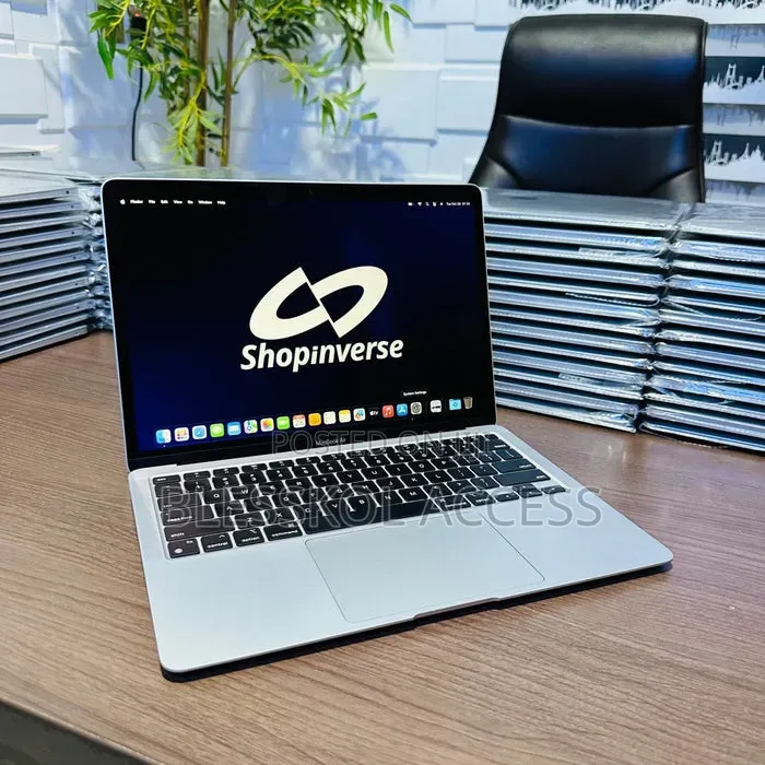 Laptop Apple MacBook Air 2019 8GB Intel Core i5 SSD 256GB