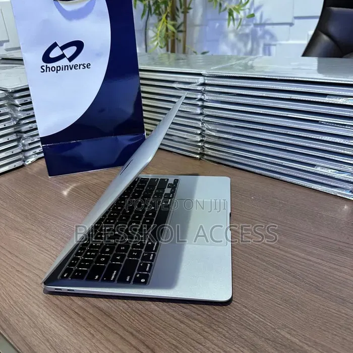 Laptop Apple MacBook Air 2019 8GB Intel Core i5 SSD 256GB