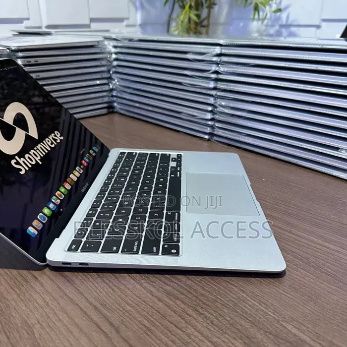 Laptop Apple MacBook Air 2019 8GB Intel Core i5 SSD 256GB