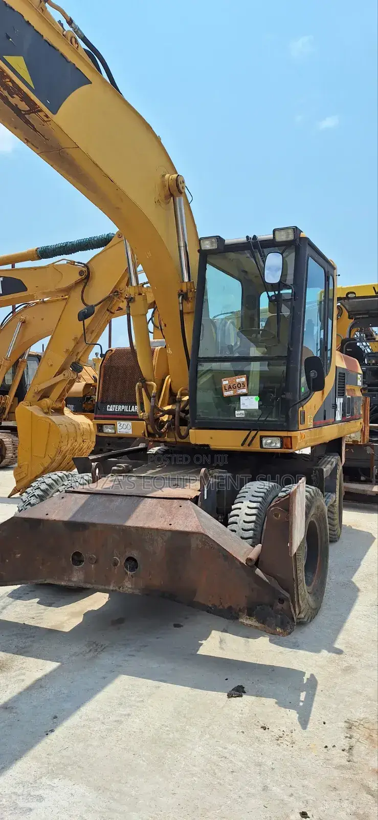 Caterpillar Excavator M 318 for Sale. Price: 162 Million