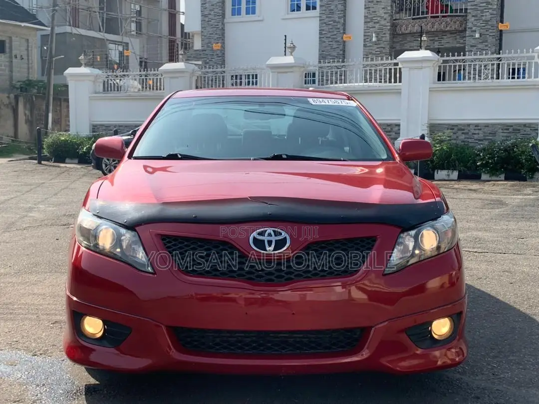 Toyota Camry SE 4dr Sedan (2.5L 4cyl 6AM) 2010 Red