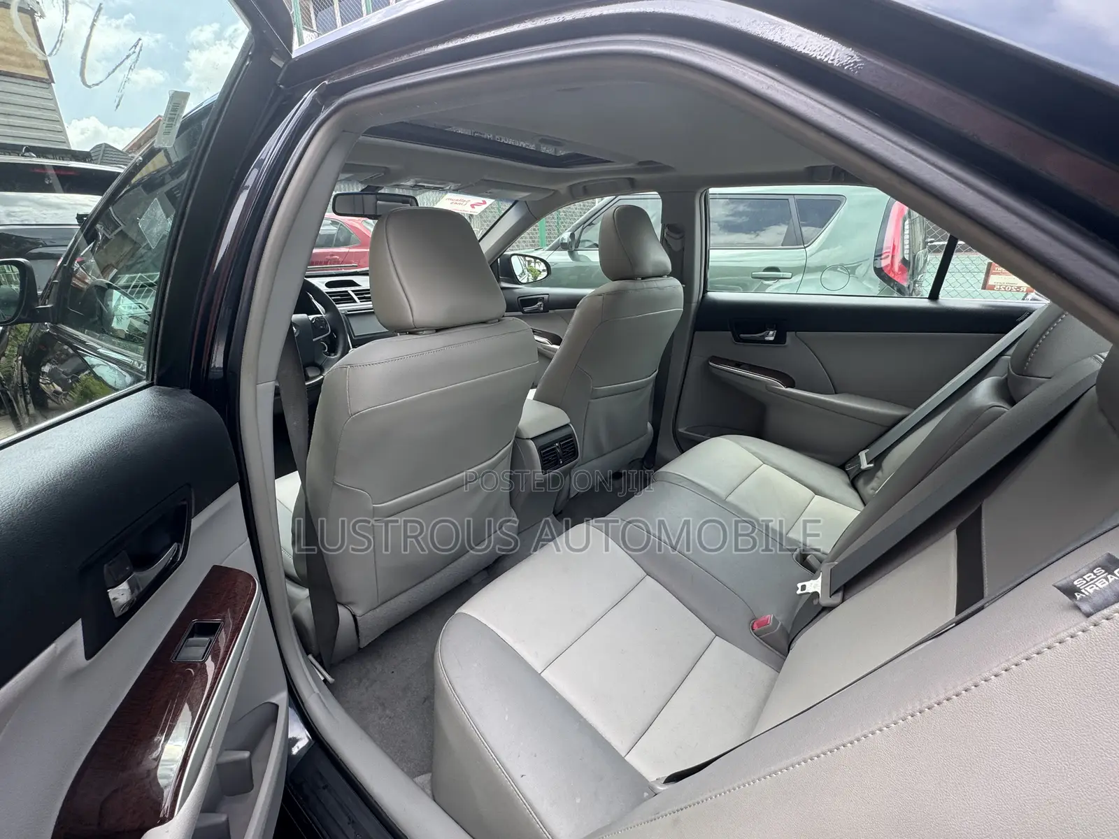 Toyota Camry XLE 4dr Sedan (2.5L 4cyl 6A) 2012 Gray