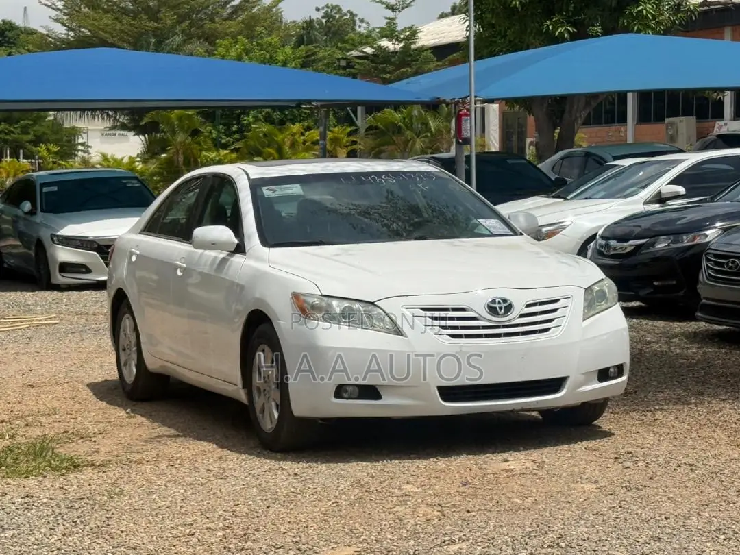 Toyota Camry XLE V6 4dr Sedan (3.5L 6cyl 6AM) 2008 White