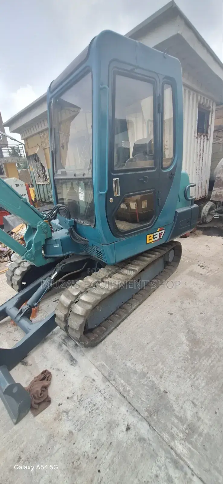 Yanmar B37 Mini Excavator for Sale. Price: 55 Million
