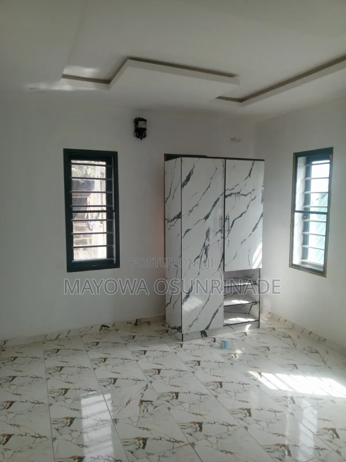 2bdrm Apartment in Ologuneru for rent